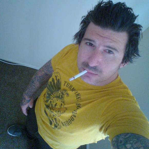 Meet your Posher, Cameron - Picture 2 of 2